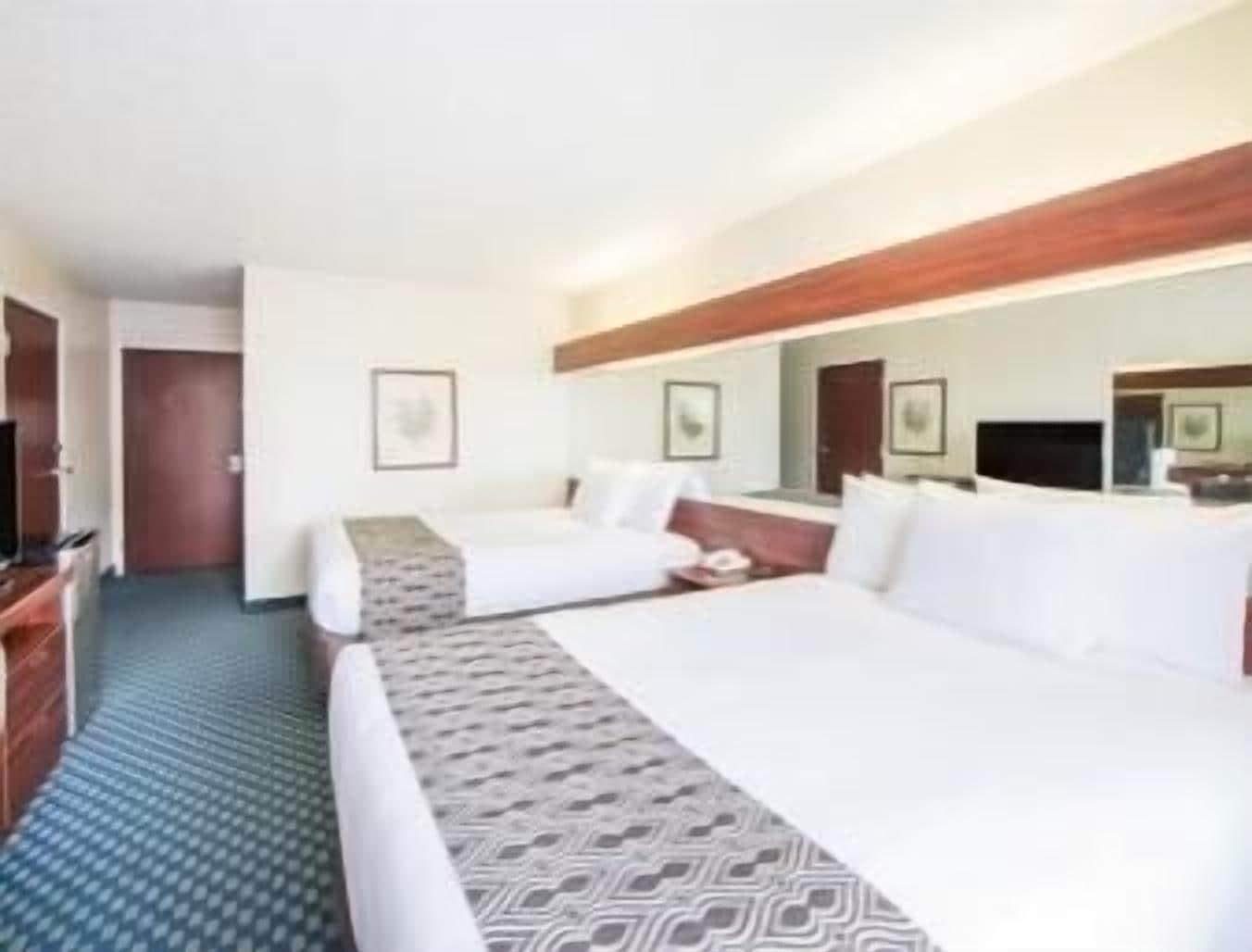 Microtel Inn & Suites By Wyndham Tulsa - Catoosa Route 66 Exteriör bild