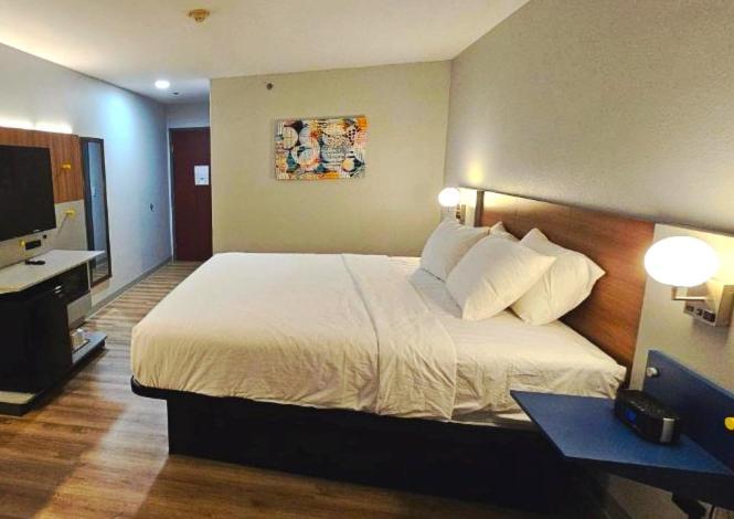 Microtel Inn & Suites By Wyndham Tulsa - Catoosa Route 66 Exteriör bild