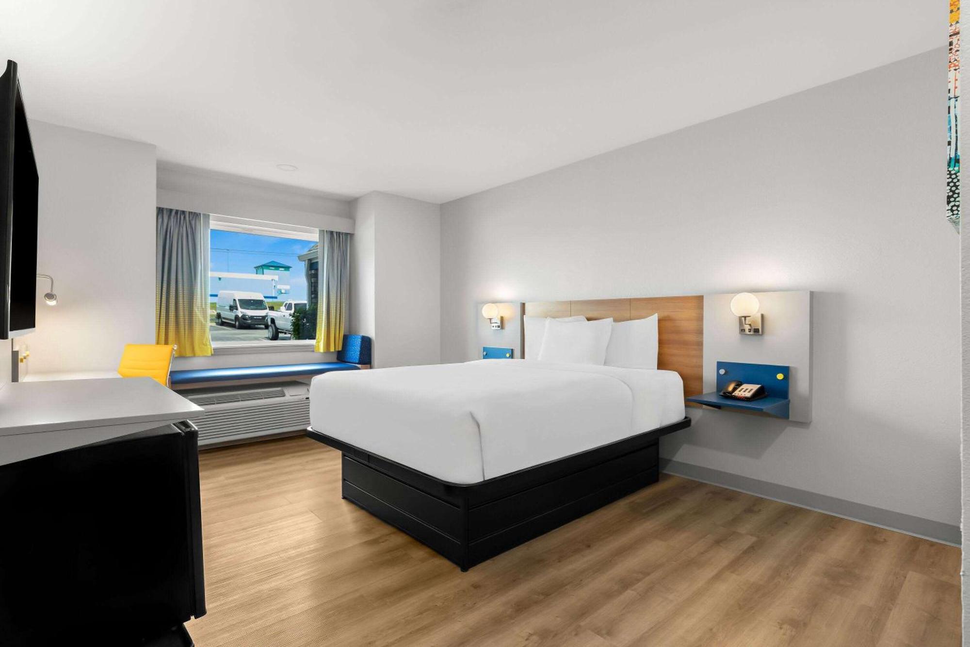Microtel Inn & Suites By Wyndham Tulsa - Catoosa Route 66 Exteriör bild